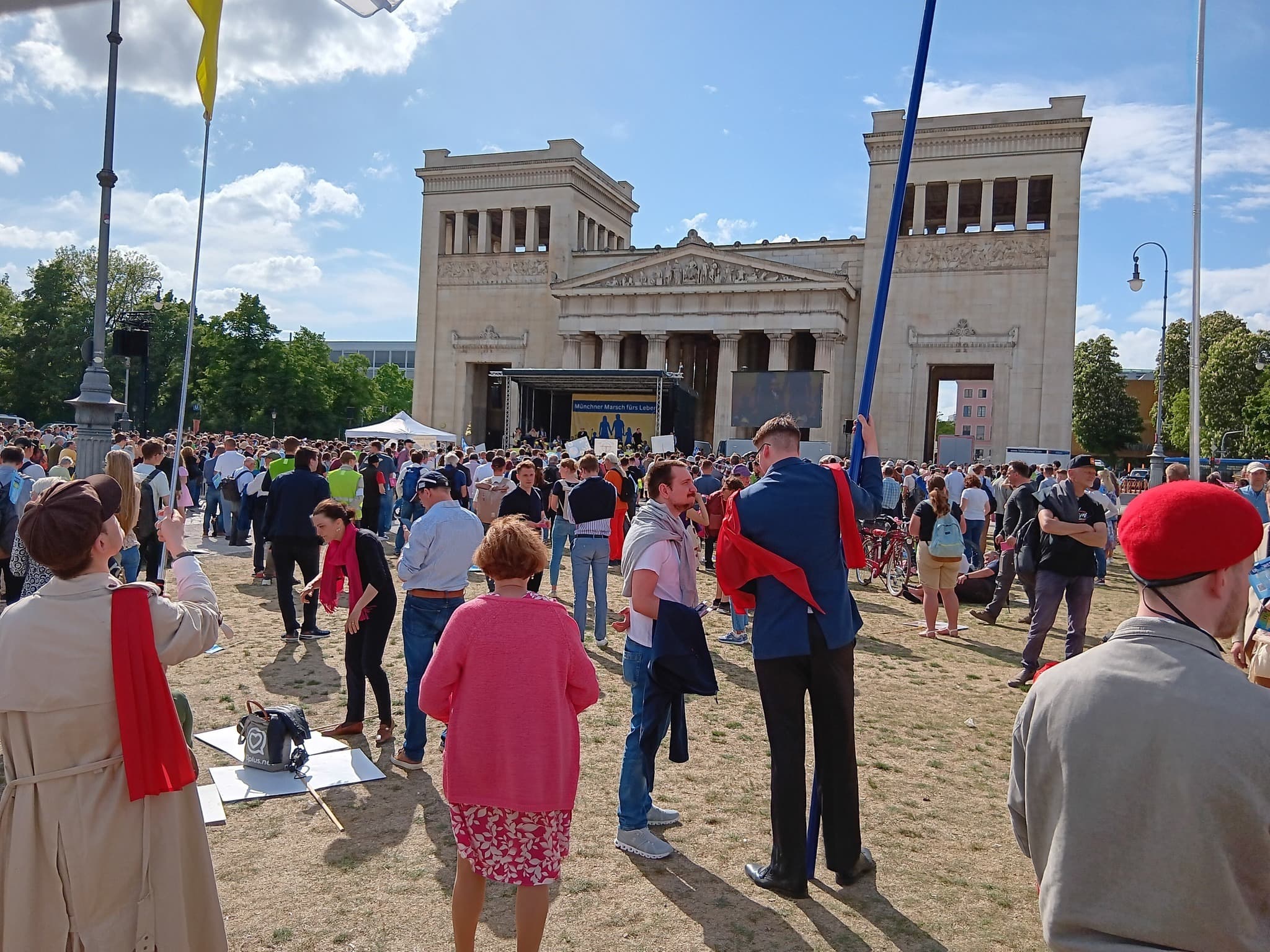 Videos: Marsch für das Leben in München (3. Mai 2025)